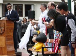 Inauguran escultura de Mafalda en Barranco, como símbolo de hermandad entre Perú y Argentina