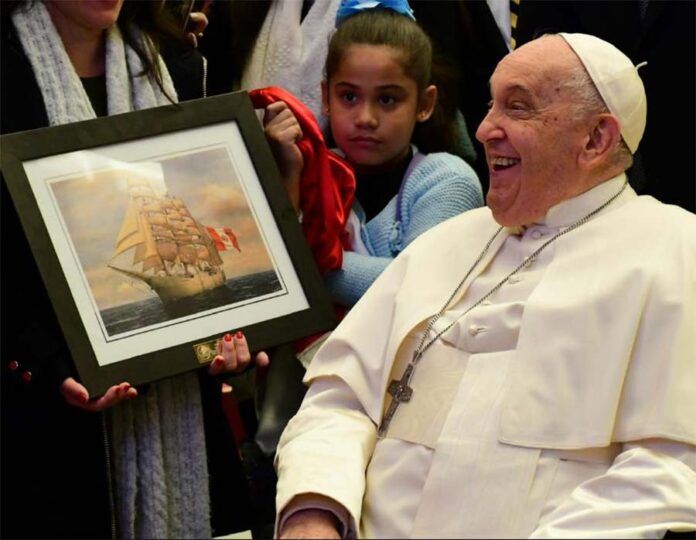 Papa Francisco bendice al B.A.P. Unión
